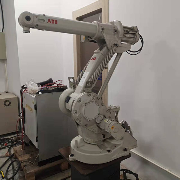 ABB�C���˱��B(y��ng)������Q